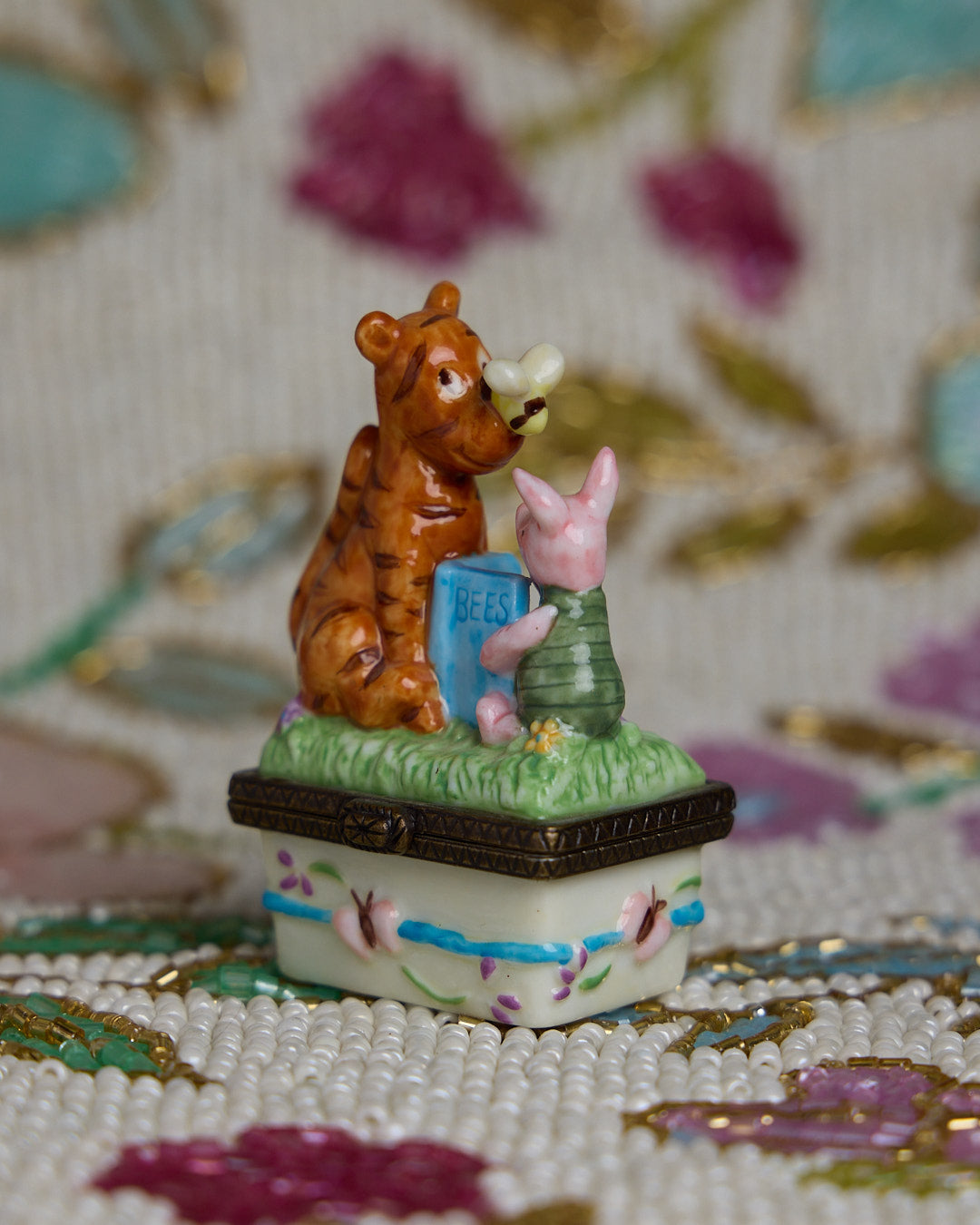 WINNE THE POOH Snuff Jewlery Box